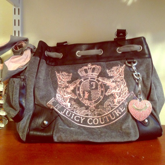 SOLD 💥🌟✨💥 Authentic Juicy Couture gray handbag