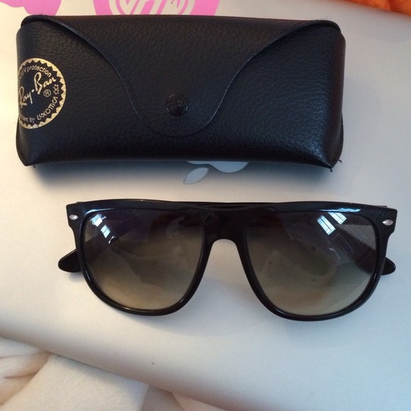 REDUCED Ray Ban Flat Top Boyfriend Sunglasses
