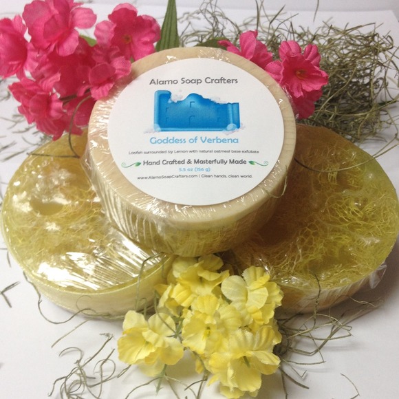 5.5oz Lemon scented loofah custom soap - Picture 2 of 3
