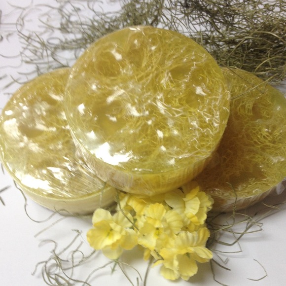 5.5oz Lemon scented loofah custom soap - Picture 3 of 3