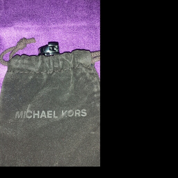 Michael Kors Buckle Ring - Picture 3 of 3