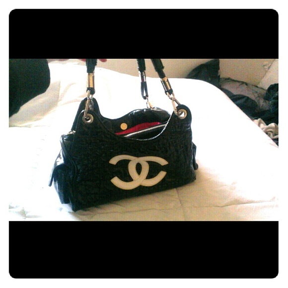 Chanel purse!