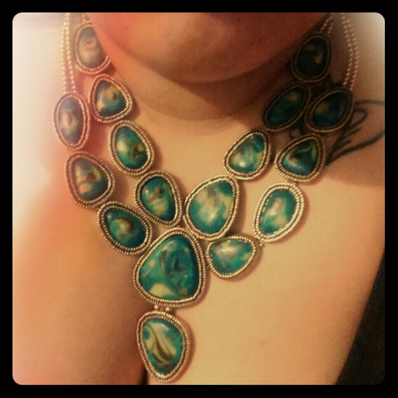 Statement necklace nwot