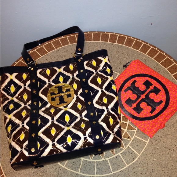 💥Sold💥100% auttantic Tory Burch Large Bag - Picture 3 of 4
