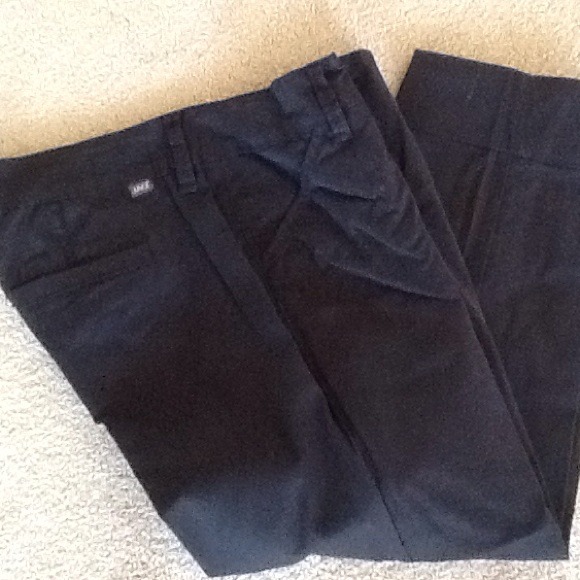 Jag.     Black Capri size 4