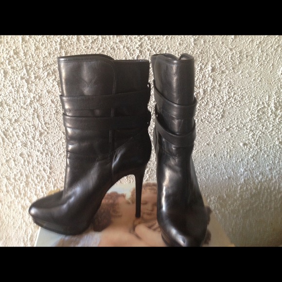 Sold - Picture 3 of 3