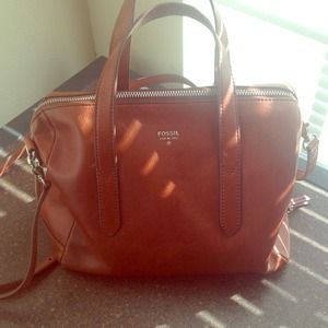 Fossil handbag. Never been used!