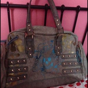 Ed hardy hand bag