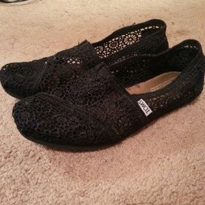 SOLD•Black Crocheted Toms
