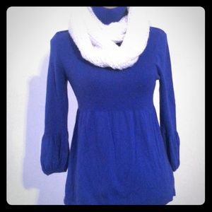 Pretty blue sweater top