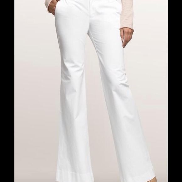 Gap white khakis dress pants.size 6 regular