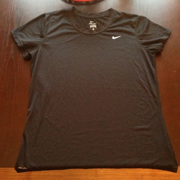 💢Sold in Bundle. Black Work-out top! 3 for $13!
