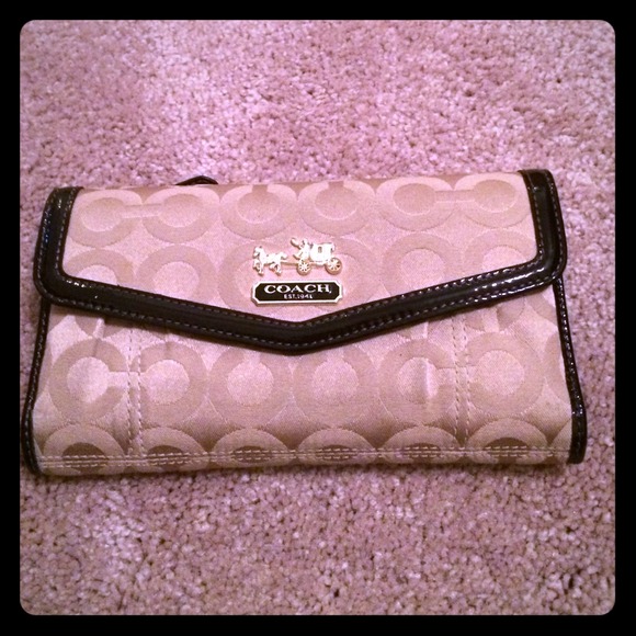 Authentic Coach wallet