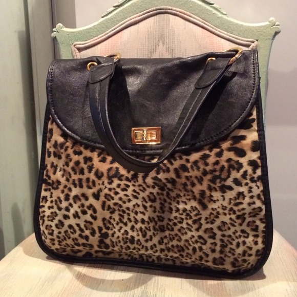 H&M leopard shoulder bag