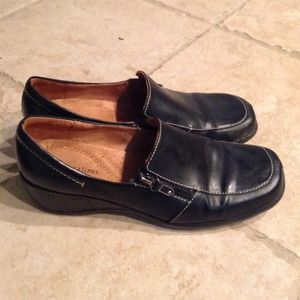 Lightly used Naturalizer shoes