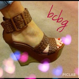 ⚡️*Decided to keep. BCBG sandal wedges size 6💥