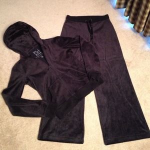 REDUCED ❤️ NWOT VS DARK NAVY Plush & Lush Set S/XS