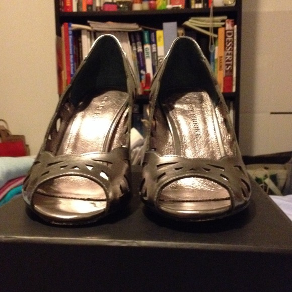 Audrey Brooke peep toe heels