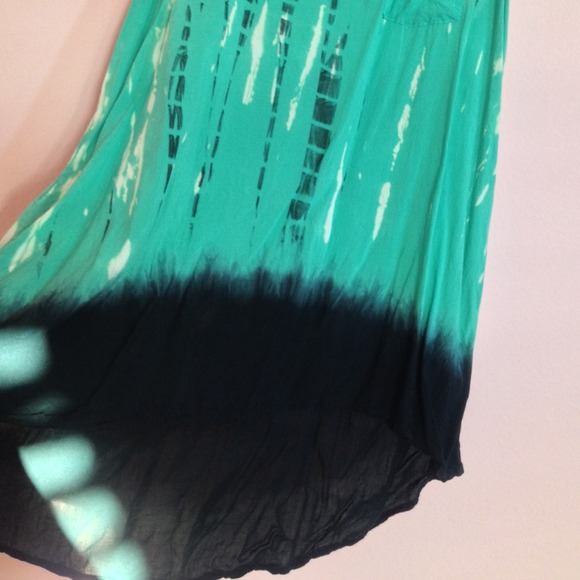 Perfect Versatile Tank - Picture 2 of 3