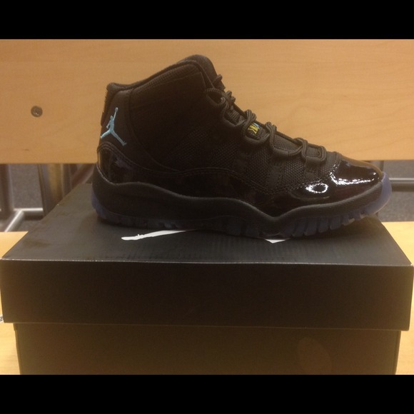 Jordan gamma 11's sz13.5 170 Obo pp cheaper