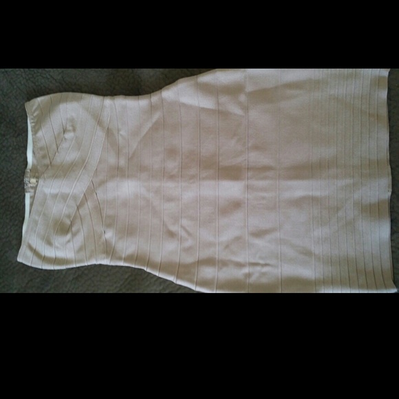 🌺HP 3/22🌺Tan bandage dress - Picture 2 of 4