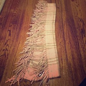 Authentic Burberry light pink scarf