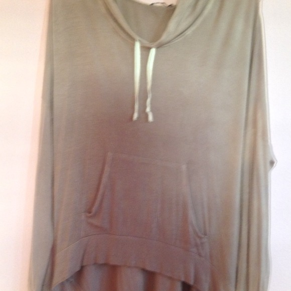 Brandy Melville betina hoodie - Picture 1 of 4