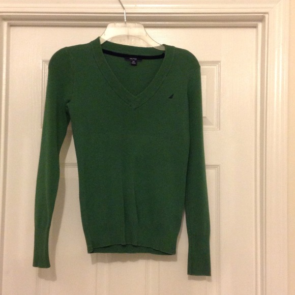 Green Nautica sweater