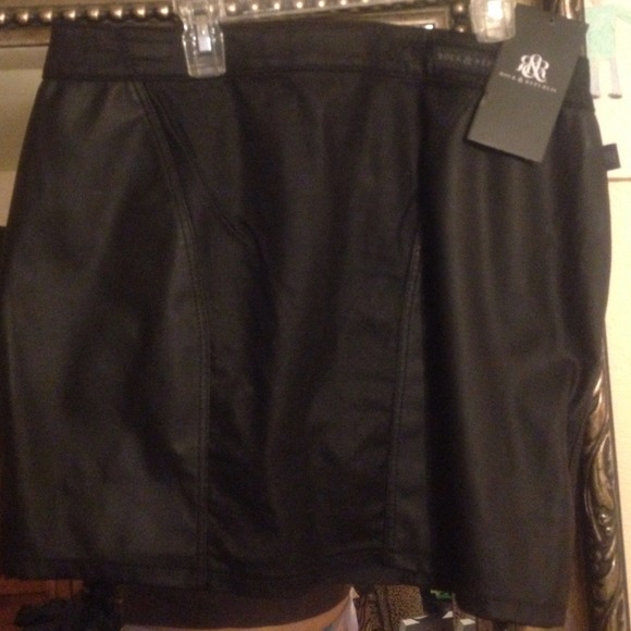 Black skirt