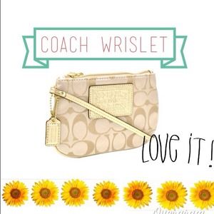 KhakiGold Coach Wrislet