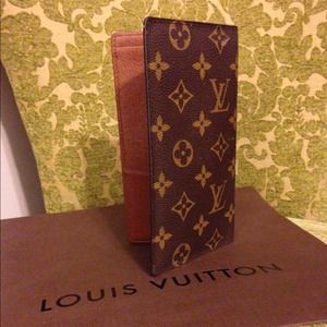Auth Louis Vuitton Checkbook Wallet
