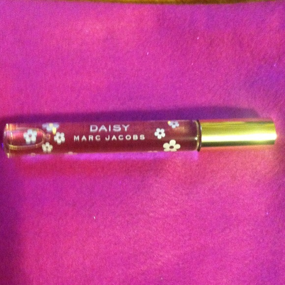 Daisy by Marc Jacobs perfume