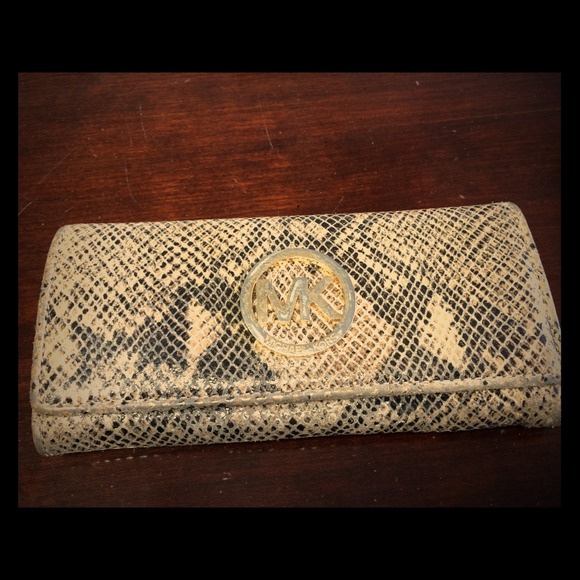AUTHENTIC Michael Kors python print wallet, gold