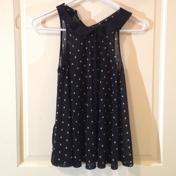 Peter Pan Collared Loose Tank - Picture 1 of 2