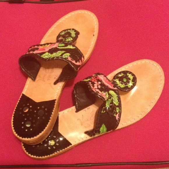 🎉RARE!🎉 Vera Bradley by Jack Rogers Sandals!
