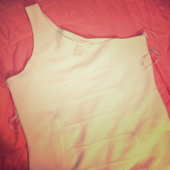 Little white dress:) - Picture 1 of 3
