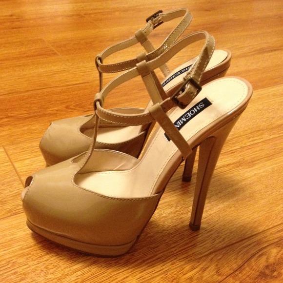 Nude platform peep toe - Picture 2 of 3