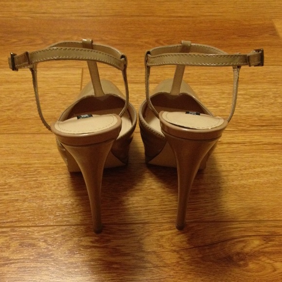 Nude platform peep toe - Picture 3 of 3