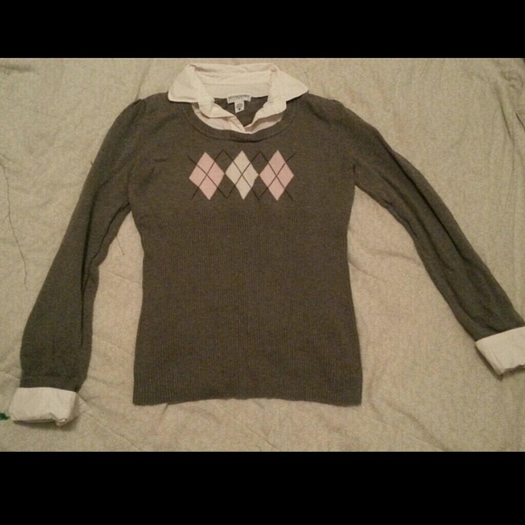 Maternity sweater
