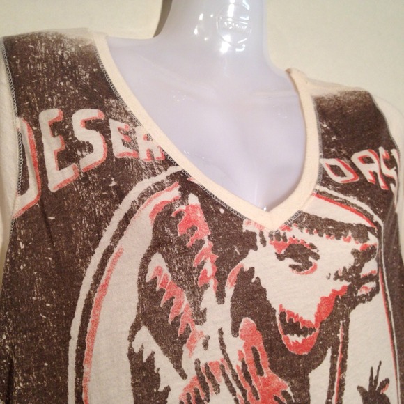 💖SOLD💖LUCKY BRAND - Vintage Indian T-Shirt - Picture 2 of 4