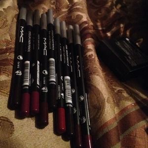 Mac lip /eyeliners