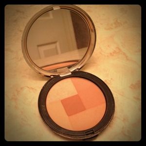 SOLD IN BUNDLE VS MAKEUP eye liner gel and bronzer