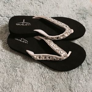 Jeweled Flip-Flops!