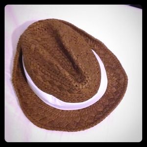 Straw Fedora - 🚫SOLD🚫