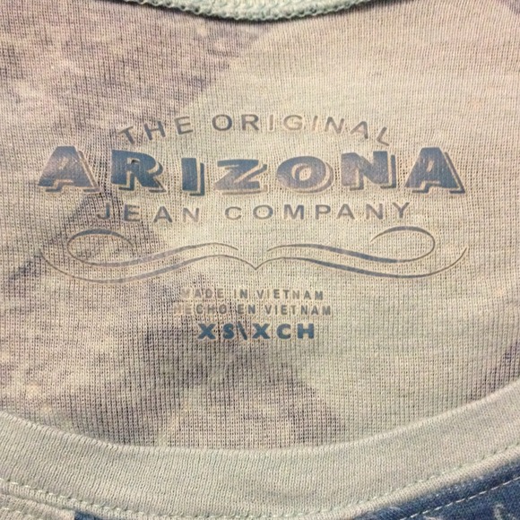 Cute tee - Picture 2 of 2