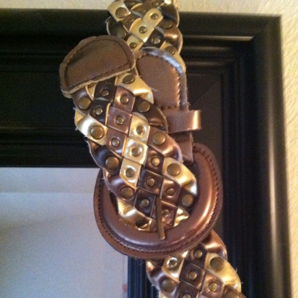 Gold and bronze belt - Picture 2 of 2