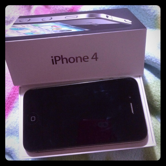 Apple Other - *Reduced* iPhone 4 black 16gb AT&T
