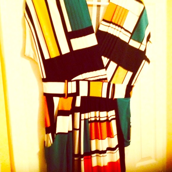 Dress - Picture 1 of 2