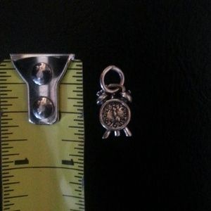 Charm/Pendant
