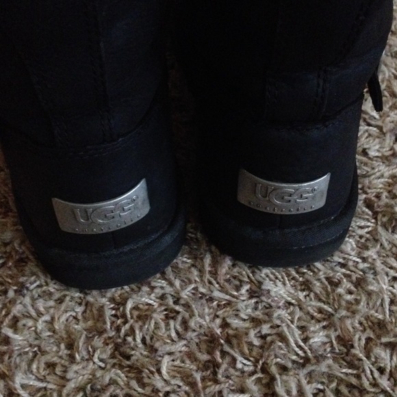 UGG black boots. PRICE IS FIRM.